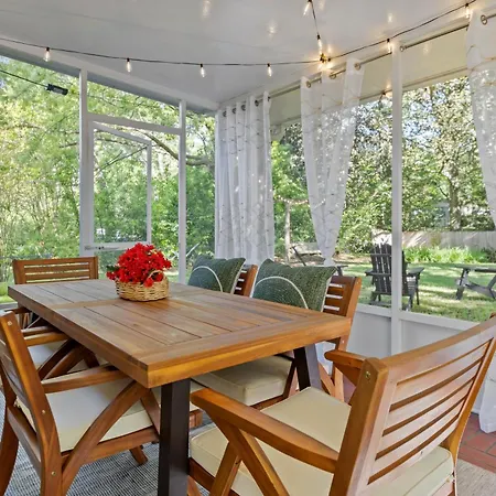 Modern Midtown Charm Free Parking Fsu, Downtown Villa